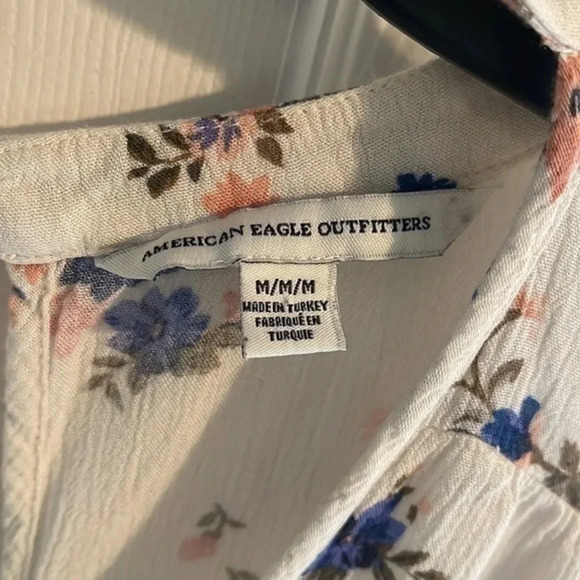AMERICAN Eagle Floral Blouse long sleeve lightweight - Picture 5 of 9